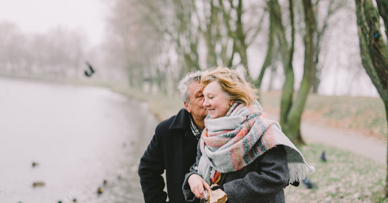 Dental Implants vs Dentures: How to Choose